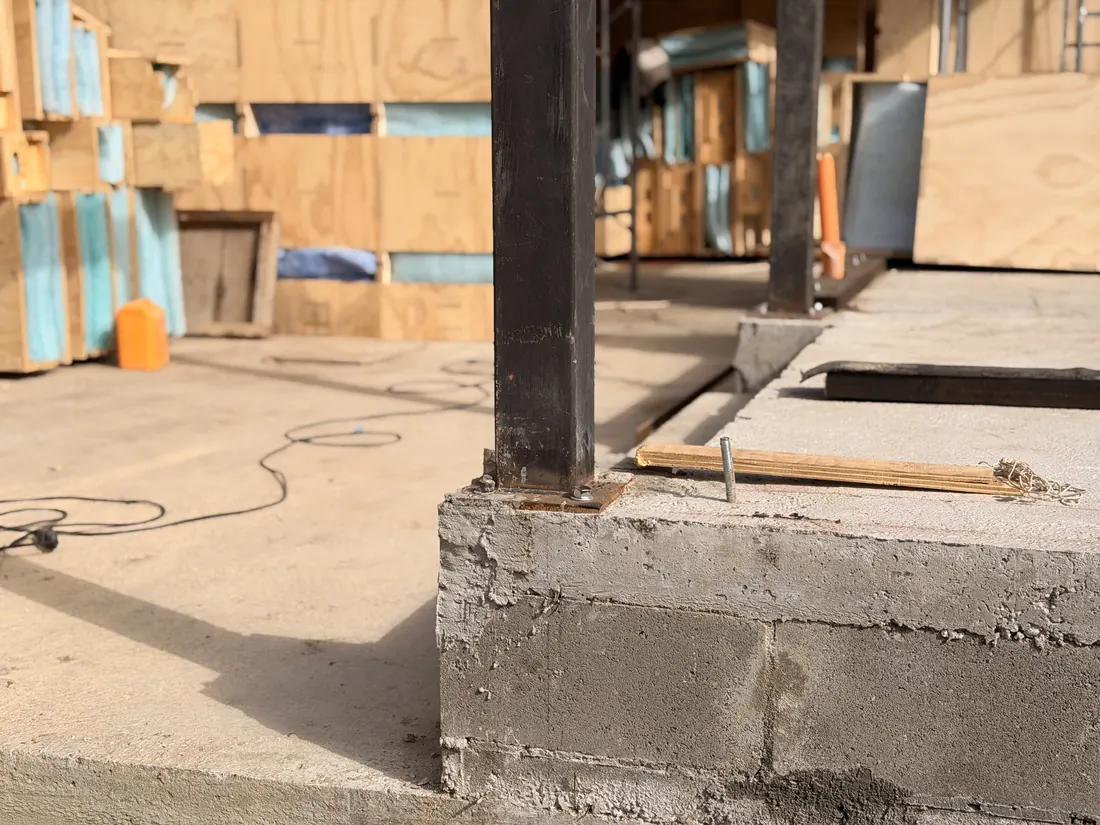 Taller y obra de Sakura Homes en Olmué